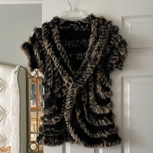 Dolce Cabo Textured Black and Cream Vest